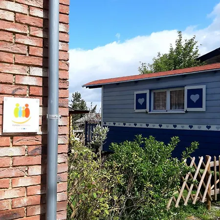 Cozy Little Blue Caravan In Scy Belgique 別荘 *