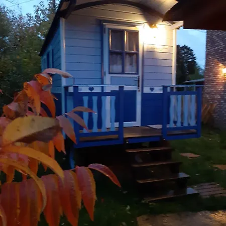 別荘 Cozy Little Blue Caravan In Scy Belgique *