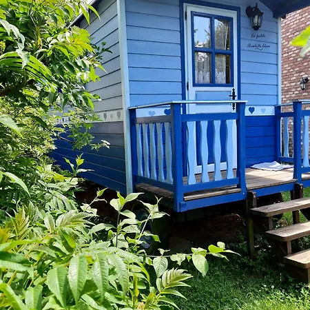 Cozy Little Blue Caravan In Scy Belgique بيت للعطل